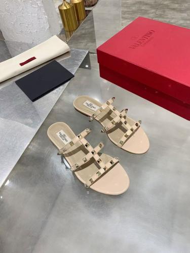 ROCKSTUD FLAT SLIDE SANDAL