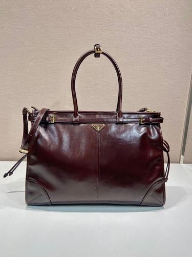 Extra large leather handbag