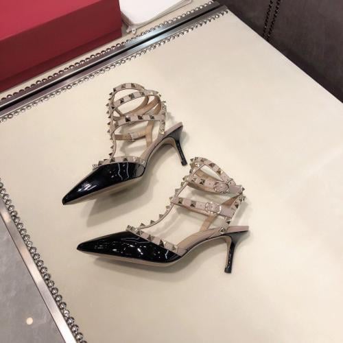 ROCKSTUD CAGED PUMP