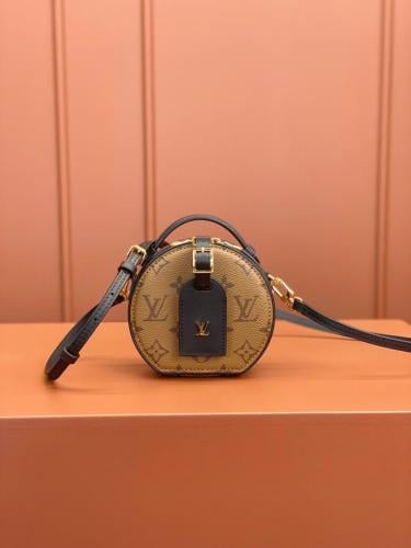 LV Mini Boîte Chapeau - بويت شابو