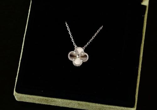 Vintage Alhambra pendant