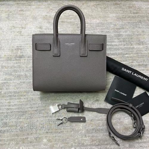 SAC DE JOUR NANO IN GRAINED LEATHER