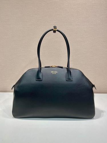 Large leather tote bag with zipper closure