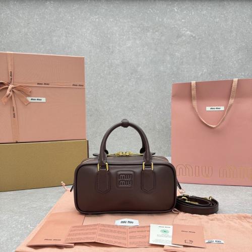 Arcadie leather bag