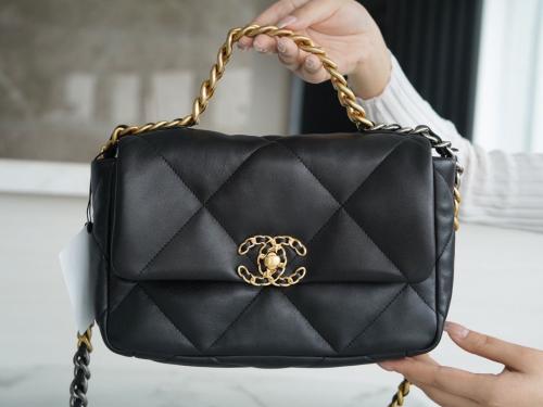CHANEL 19 MEDIUM HANDBAG