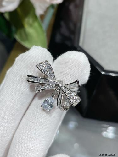 Tilda's Bow Classic Diamond Drop Ring