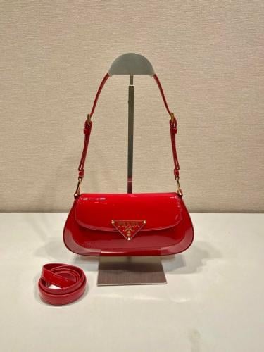 Patent leather shoulder bag