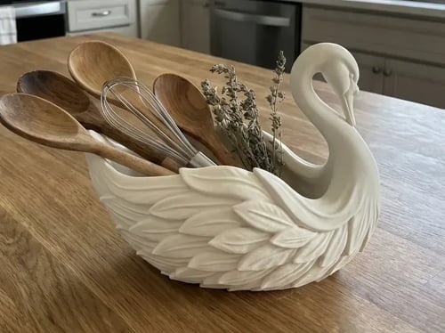 Majestic Swan Kitchen Organizer - منظم مطبخ على شك...