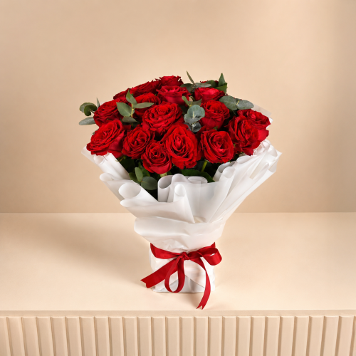 Bouquet of 15 red roses