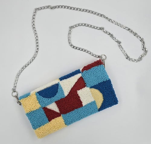 حقيبة يد نسائية بتصميم عشوائي