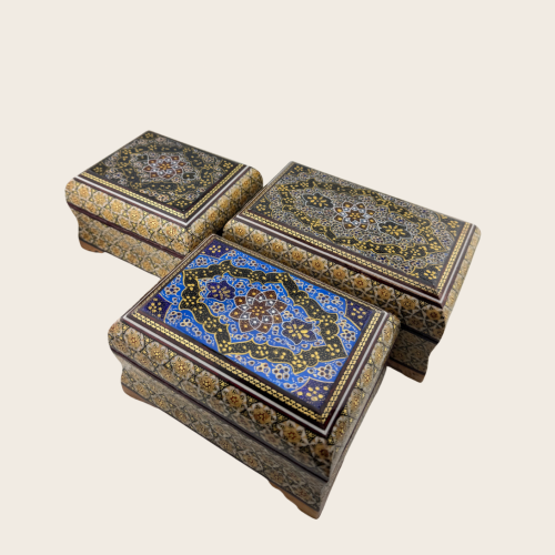 صندوق إيراني كلاسيكي 11447