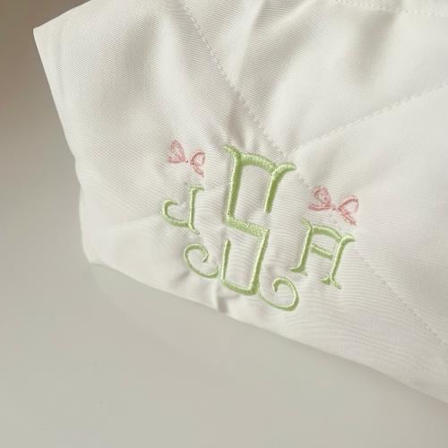 White Pouch Mini Bow