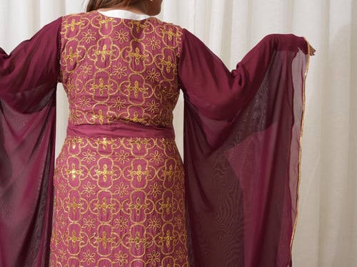 فستان بنت نجد