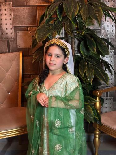 طقم وطني سعودي بناتي