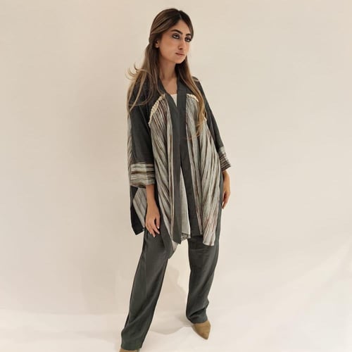 طقم زيتي مخطط