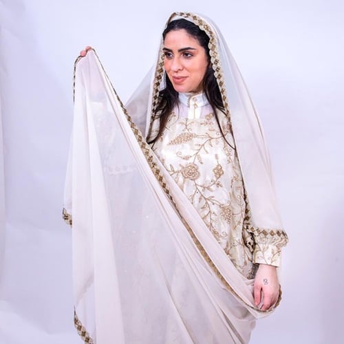 مسدح الخيوط الذهبيه