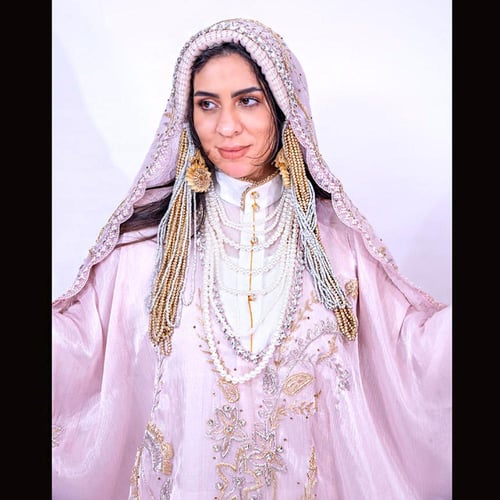 زبون وردي فاتح للعرايس