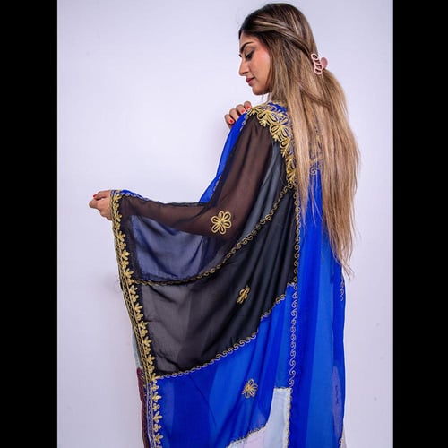 ثوب نشل ملون