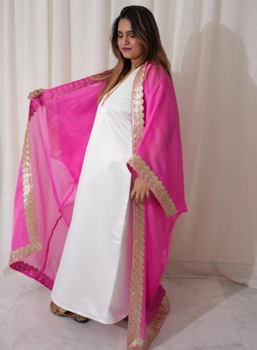 فستان مع عبايه مطرزه