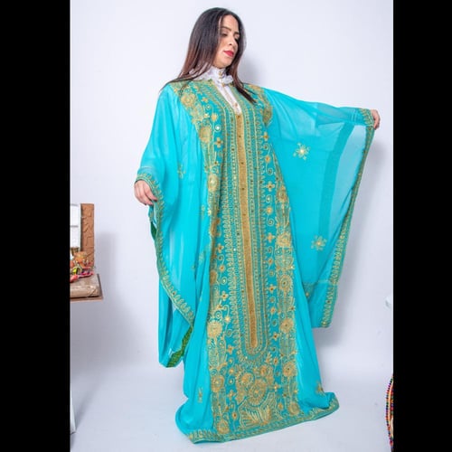 ثوب خليجي تركواز