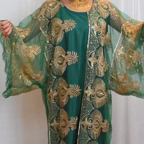 فستان المنطقه الشرقيه