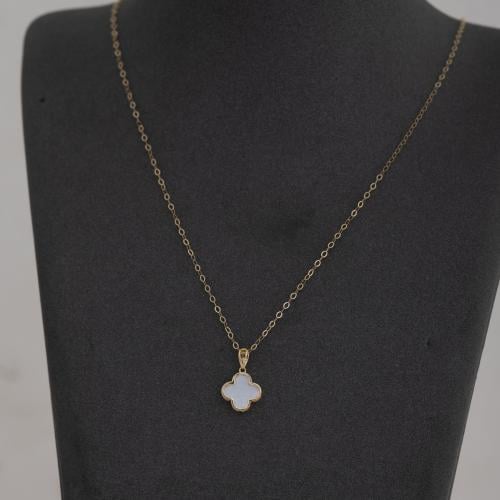 عقد ورده ابيض ذهب عيار18