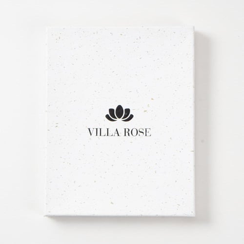 شماغ فيلا روز أبيض كلاسيك انجليزي اصدار 2025