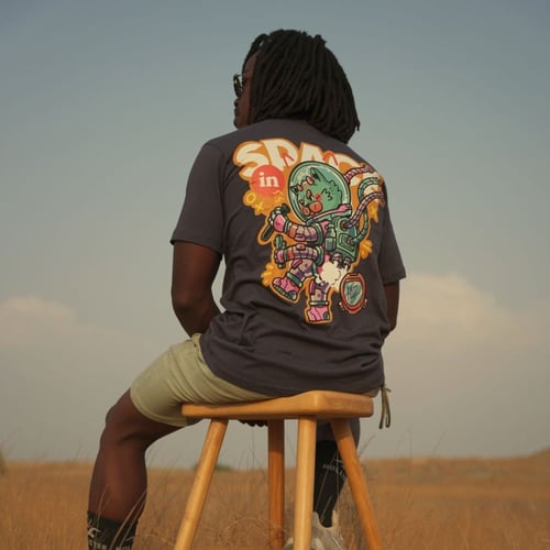 شيرت قطة الفضاء - Space cat shirt