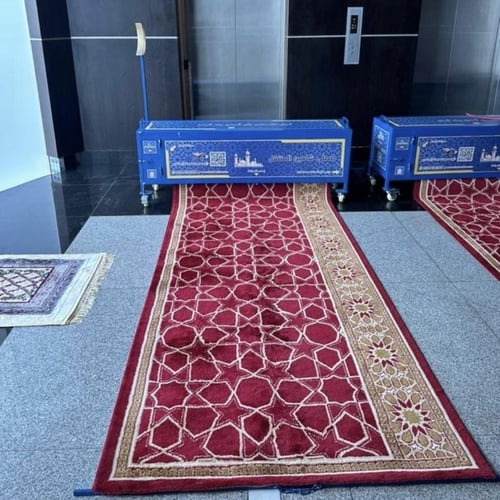 مصلى متنقل صف واحد بطول 5 أمتار