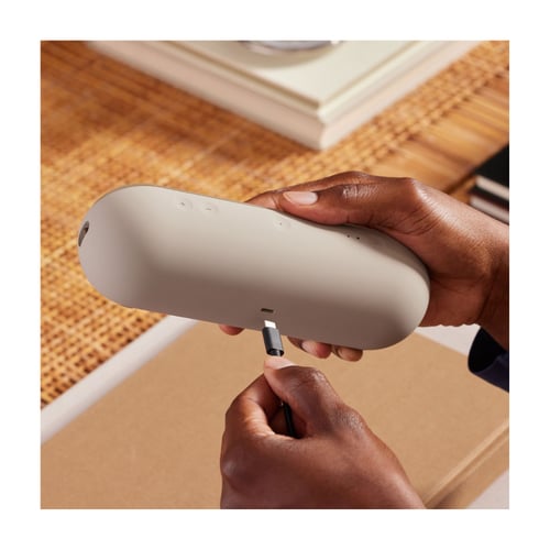 مكبر الصوت اللاسلكي Beats Pill – باللون الذهبي - ص...