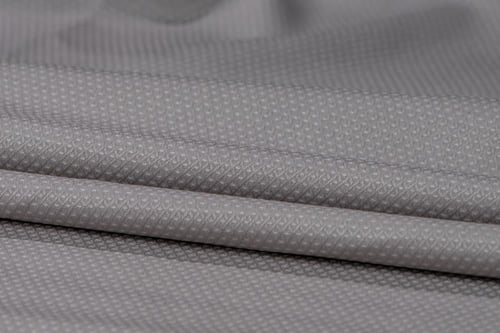 قماش شتوي منقط كلاسيك