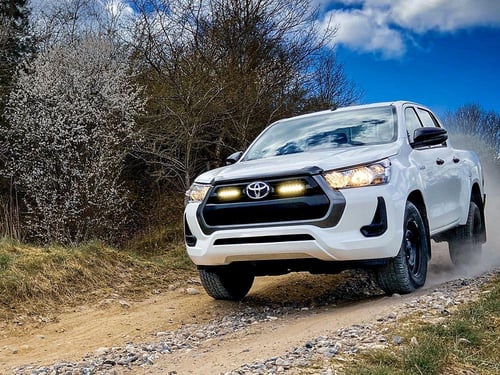 مجموعة اضائة هايلوكس لاينر 6