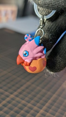 ميدالية هديل من أبطال الديجيتال ، أصلية