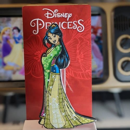 بروش شخصية مولان من عالم ديزني ،