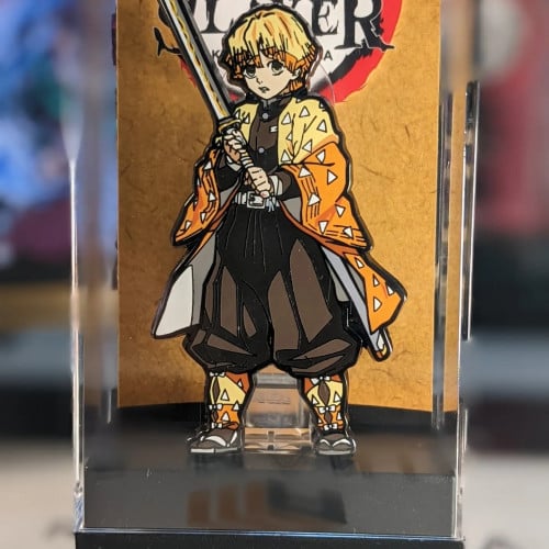 بروش شخصية زينتسو من ديمون سلاير ،