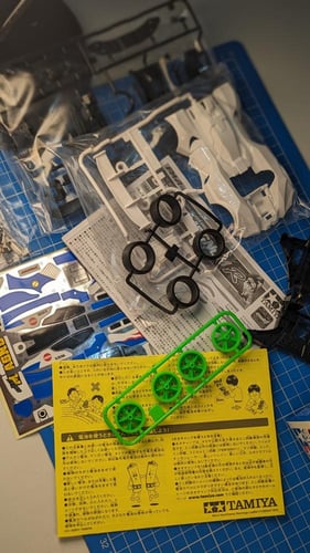 سيارة سابق " غريت ماغنوم ار " من سابق ولاحق .