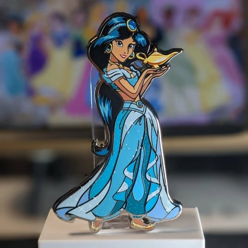 بروش شخصية ياسمين من عالم ديزني ،