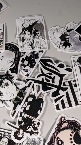 ستكرات ديمون سلاير.