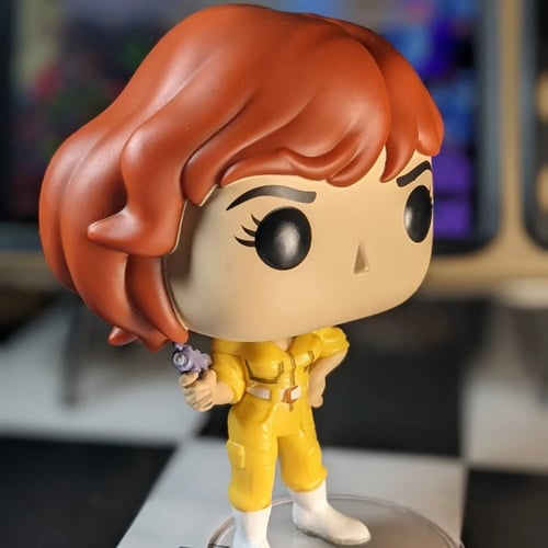 فيقرز ابريل اونيل ( نيسان اونيل) من سلاحف النينجا.