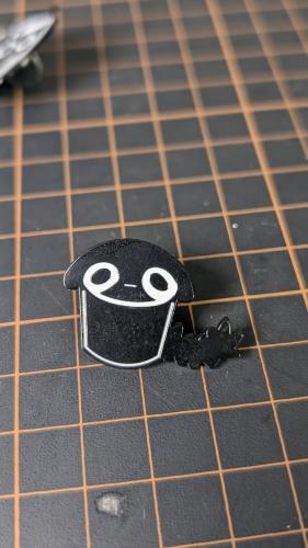 Cat brooch
