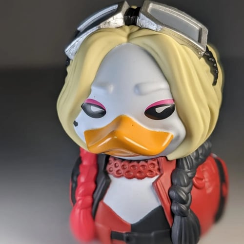 فيقرز هارلي كوين من مجموعة توبز عالية الجودة.