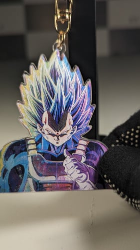 ميدالية صورة متحركة فيجيتا من دراغون بول.