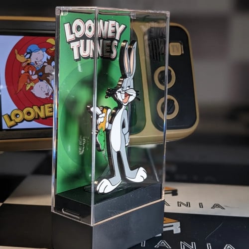 بروش شخصية باقز باني من لوني تونز،