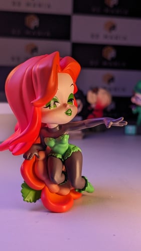 فيقر بويزن آيفي باتمان. مرخصة رسمي (أصلية).