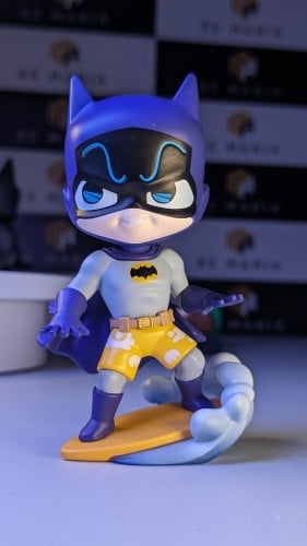 فيقر باتمان. مرخصة رسمي (أصلية).