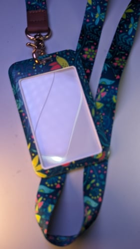 حامل بطاقة .