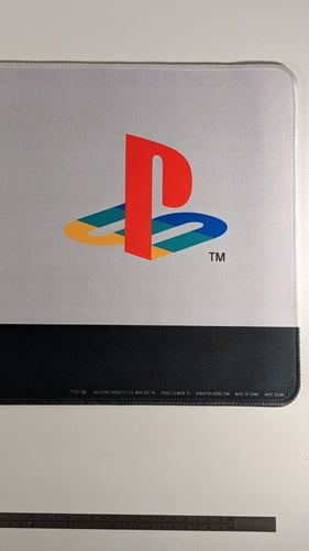 ماوس باد بشعار بلايستيشن.