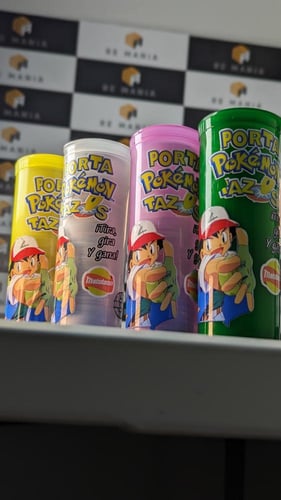 بطاقات بوكيمون ( كانت مع بطاطس ليز قديمًا).