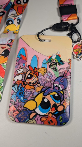 حامل بطاقة (badge holder ) فتيات القوة.