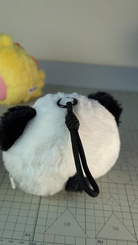 دمية انيا من سباي اكس فاميلي.